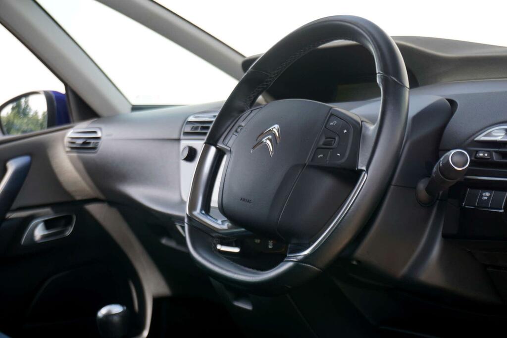 Citroen C4 Picasso Exclusive Red #17