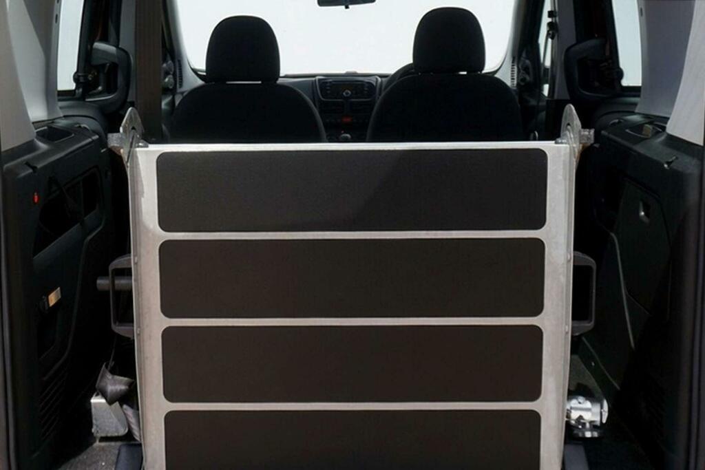 Fiat Doblo 2013 1.6 Jtd Multijet 16V Maxi M1 Sx Combi Van White #22