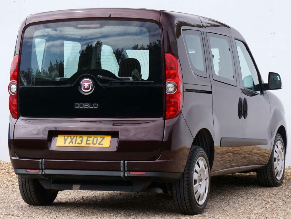 Fiat Doblo Mylife Red #6