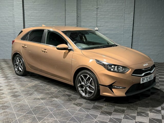Kia Ceed 2023 1.5 T-gdi 3 Hatchback Euro Brown