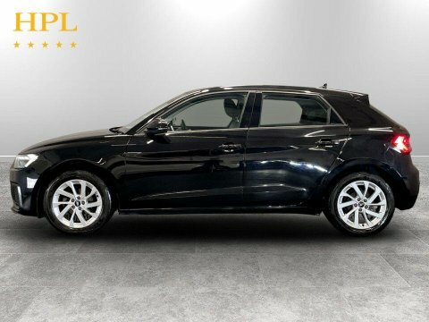 Audi A1 2021 70 1.0 MT70UMJ Black #4