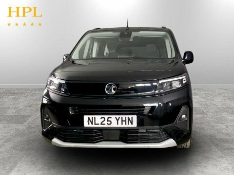 Vauxhall Combo-e Life 2025 25 52Kwh  #2