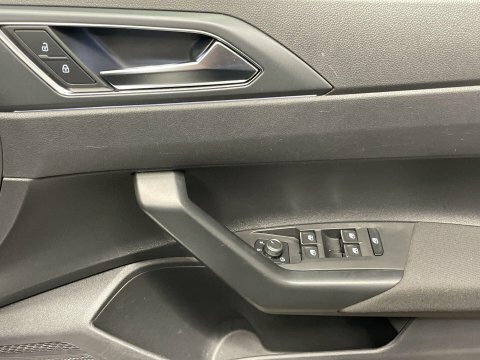 Volkswagen Polo 1.0 Tsi R-line Silver #24