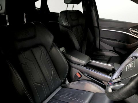 Audi E-tron 230Kw 50 Quattro 71Kwh Black Edition #11