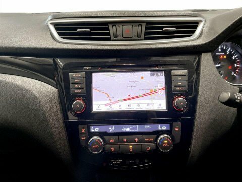 Nissan Qashqai Dig-t Mh 158 Xtronic N-connecta Silver #18