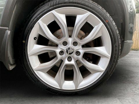 Skoda Karoq Suv 1.6Tdi 115Ps Se L Scr #10