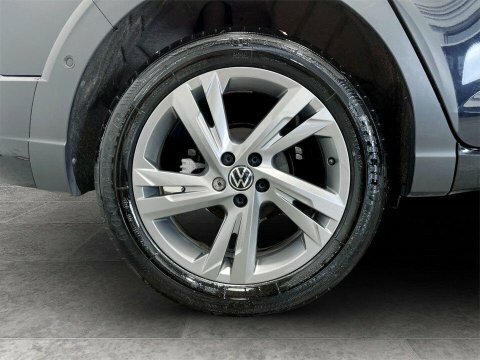 Volkswagen Taigo Hatchback Black #10