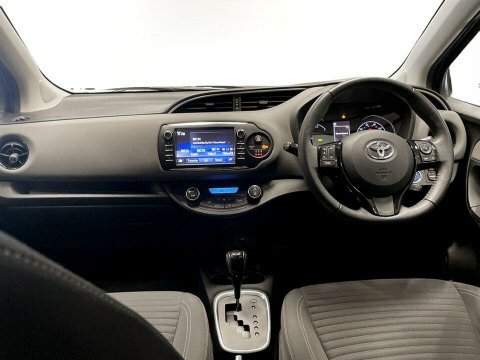 Toyota Yaris 1.5 Vvt-i Icon Tech Euro 6 Grey #19