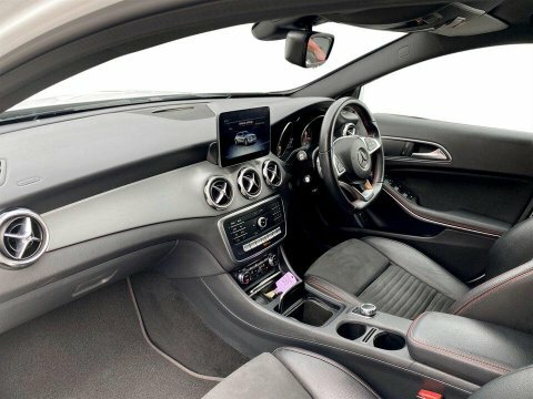 Mercedes-Benz GLA Class 1.6 Gla180 Urban Edition Suv 7G-dct Eur Silver #15