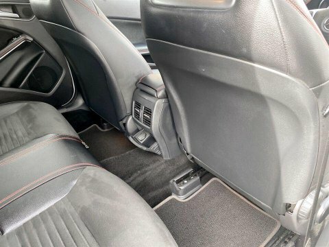 Mercedes-Benz GLA Class 1.6 Gla180 Urban Edition Suv 7G-dct Eur Silver #20