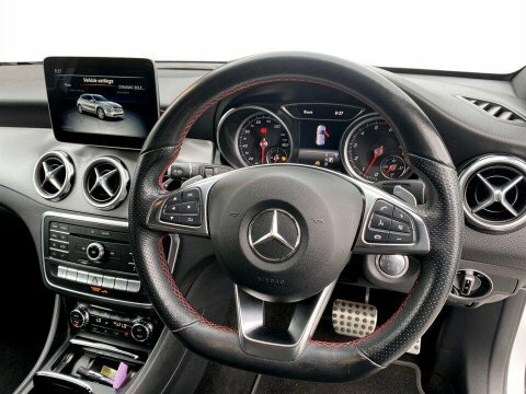Mercedes-Benz GLA Class 1.6 Gla180 Urban Edition Suv 7G-dct Eur Silver #13