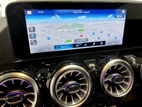 Mercedes-Benz GLA Class 1.3 Gla180 Sport Suv 7G-dct Euro 6 Ss Black #16