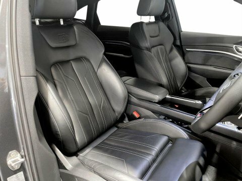 Audi E-tron 2021 71 55 #11