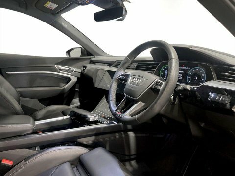 Audi E-tron 2021 71 55 #12