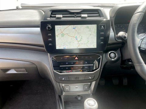 SsangYong Tivoli Ultimate Automatic White #18