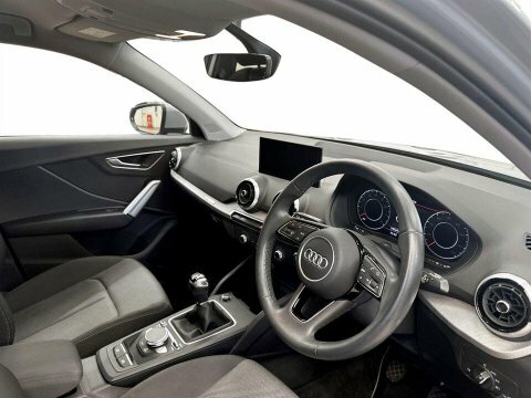 Audi Q2 Estate Grey #12
