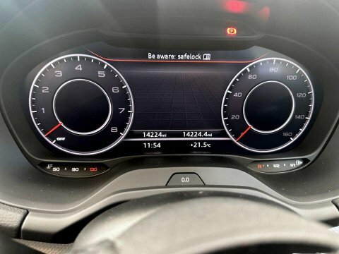Audi Q2 Estate Grey #14