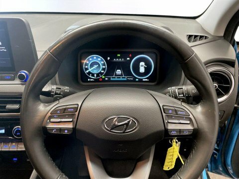 Hyundai Kona Hatchback Red #13