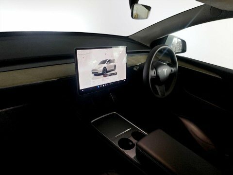 Tesla Model Y Long Range Awd White #14