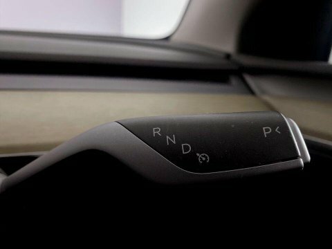 Tesla Model Y Long Range Awd White #15