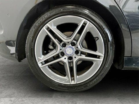 Mercedes-Benz B Class Mpv Black #10