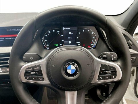 BMW 1 Series Hatchback Black #13