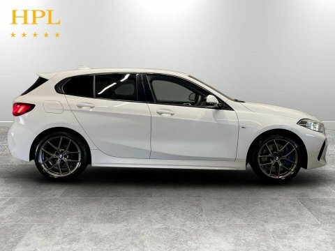 BMW 1 Series Hatchback Black #8