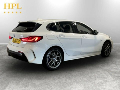 BMW 1 Series Hatchback Black #7