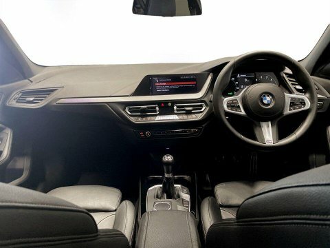 BMW 1 Series Hatchback Black #19