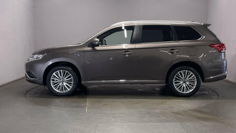 Mitsubishi Outlander 2021 21 2.4H #5
