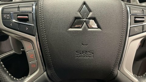 Mitsubishi Outlander Design Black #20