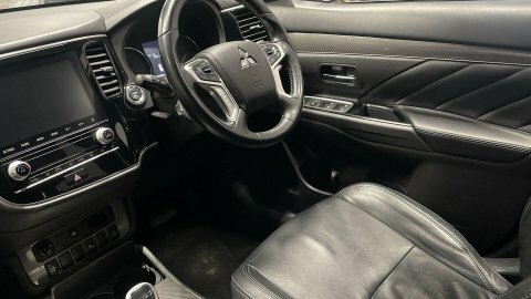 Mitsubishi Outlander Design Black #15
