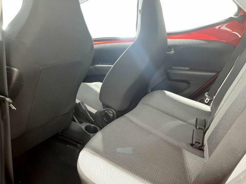 Toyota Aygo 1.0 Vvt I X Play X Shift White #19