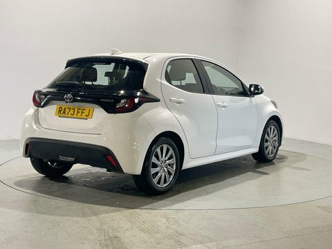 Toyota Yaris Hatchback White #29