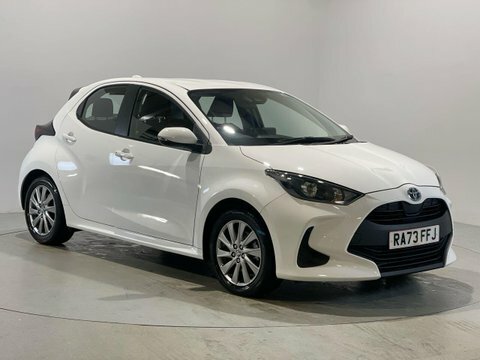 Toyota Yaris Hatchback White #23