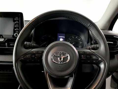 Toyota Yaris Hatchback White #13