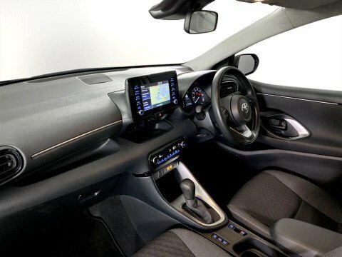 Toyota Yaris Hatchback White #15