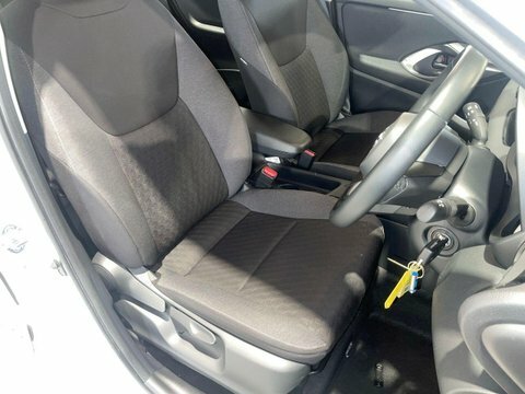 Toyota Yaris Hatchback White #35