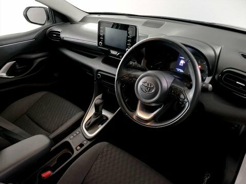 Toyota Yaris Hatchback White #12
