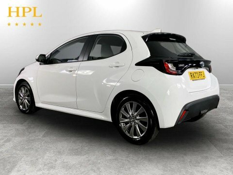 Toyota Yaris Hatchback White #5