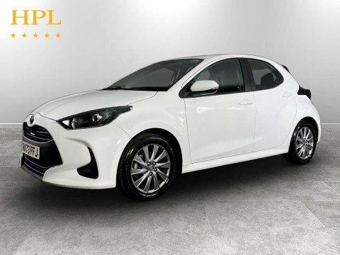 Toyota Yaris Hatchback White #3