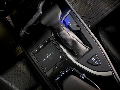 Lexus UX Ux 250H 4X2 Cvt Silver #16