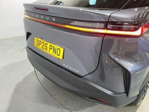 Lexus RZ 450E 71.4Kwh Premium Direct4 Grey #35