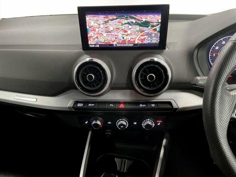 Audi Q2 S Line 35 Tfsi 150 Ps 6-Speed Grey #18