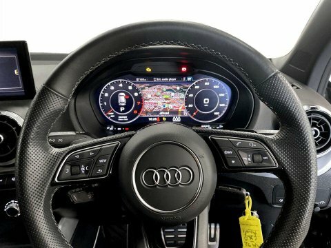 Audi Q2 S Line 35 Tfsi 150 Ps 6-Speed Grey #13