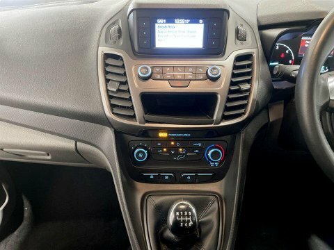 Ford Tourneo Connect 1.5 Ecoblue 120 Zetec Powershift Blue #20