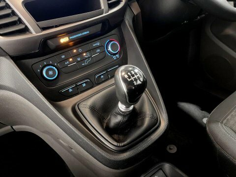 Ford Tourneo Connect 1.5 Ecoblue 120 Zetec Powershift Blue #16