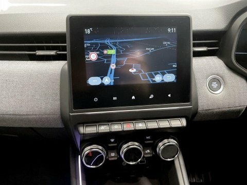 Renault Clio Hatchback 0.9 Iconic Tce 90 My18 Cat S 2019 Black #18