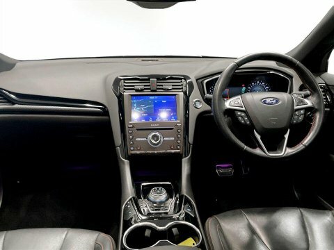 Ford Mondeo 2.0 Hybrid Titanium Edition Black #19
