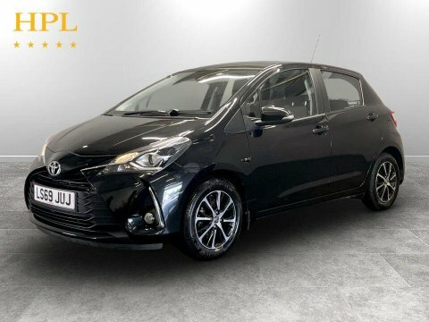 Toyota Yaris Hybrid Dynamic #3
